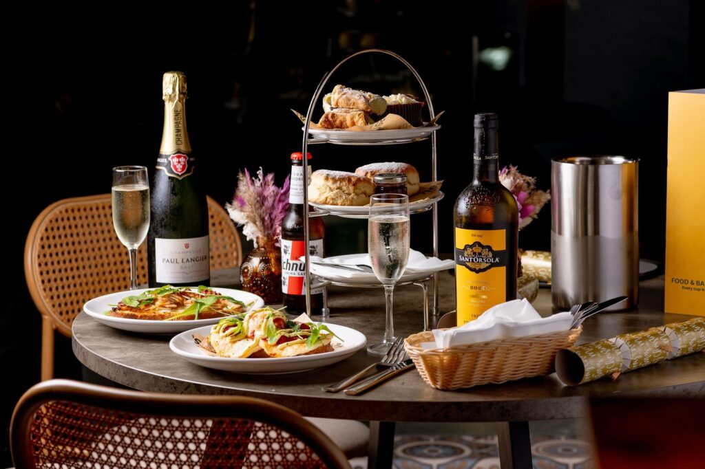 When people search for afternoon tea in Leeds, they expect finger sandwiches, scones, and tradition. When they search for brunch in Leeds, they expect eggs, pancakes, and coffee. At Nesso Leeds, something completely new was born.